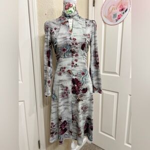 Elegant Floral Long Sleeve Dress in Gray